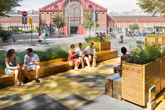 Barcelona Urban Planning Tour - Towards a Sustainable Smart City - Why this tour changes the way you see Barcelona