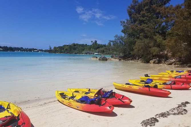 Bermuda Kayak Eco-Tour - Paradise Lakes kayaking: sheltered coves and an easier start