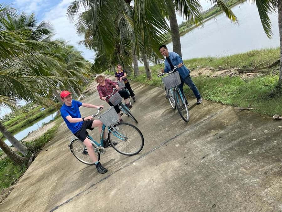 Da Nang or Hoi An: Countryside Bike & Basket Boat Tour - What to expect from your guide (names you might recognize)