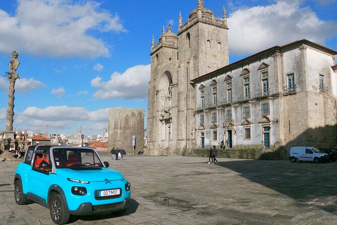 Discovering Porto in an eco-friendly vehicle - More than Porto center: the coast and Gaia connection