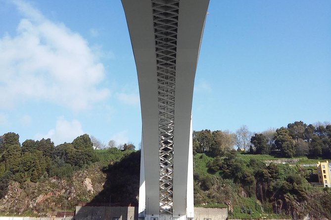 Discovering Porto in an eco-friendly vehicle - The meeting point and how to start without stress