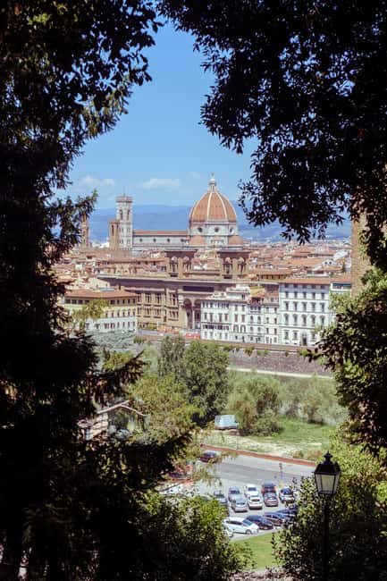 Florence: Eco-Friendly Golf Cart City Tour with Audio Guide - Key things to know before you go
