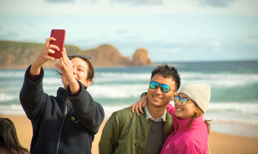 From Melbourne: Phillip Island Penguin Parade Eco Tour - What to bring for a comfy penguin night