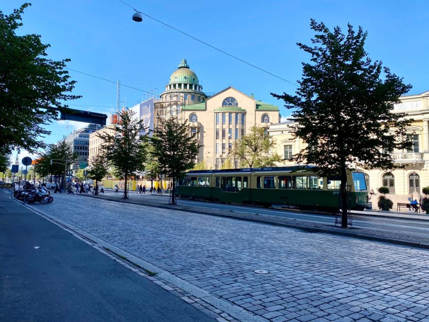 Helsinki: City Highlights and Suomenlinna Eco-Friendly Tour - Suomenlinna by ferry: the sea fortress highlight (and what to watch for)