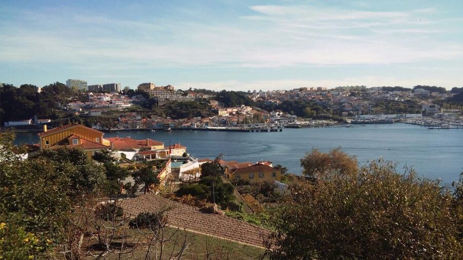 Porto: a ride along the coast in a fun eco-friendly car - The return viewpoint over the estuary