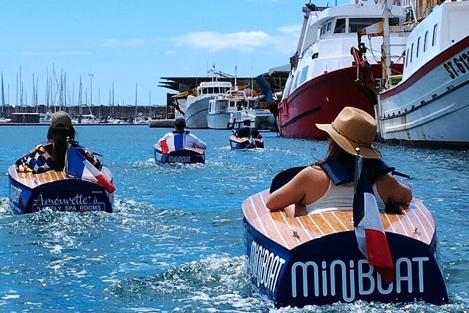 Sète by Miniboat Guided Ecotour - The Consular Palace View: Historic Monument From the Canal