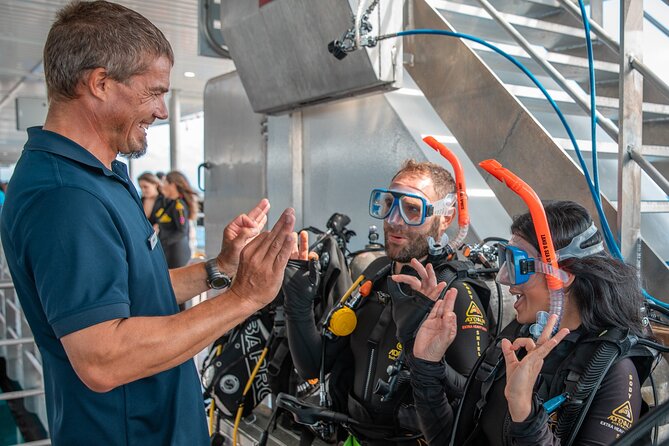 Snorkel & Dive the Reef: Sustainable, Scientific & Cultural Tour - Dry options that still feel like the reef: glass-bottom boat and semi-submersible