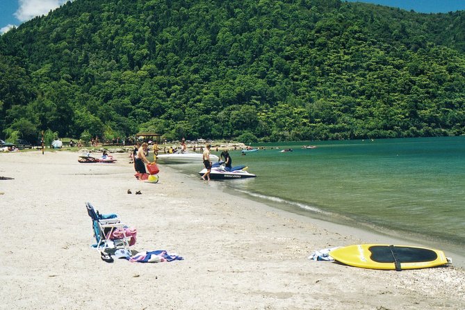 Tarawera and Rotorua Lakes Eco Tour by Boat with Guide - The guide is the difference: humor plus real material
