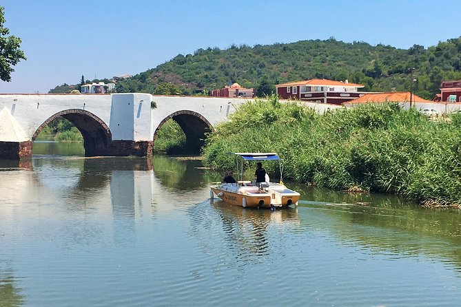 Visit Silves & Explore the Arade River | Eco-Friendly Solar Boat - Marina de Portimão: getting to the right pier and starting on time
