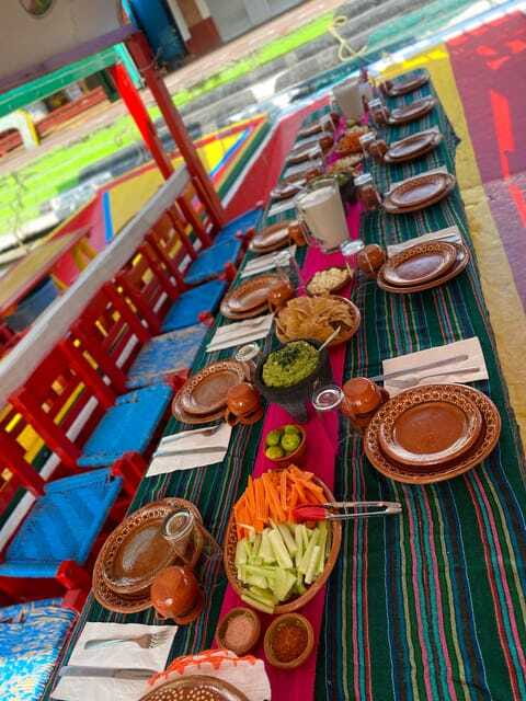 Xochimilco: Eco Tour With Food - How the flow works: from canal views to hands-on agriculture